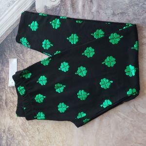 New with tags No Boundaries black and green shamrock leggings tights size small